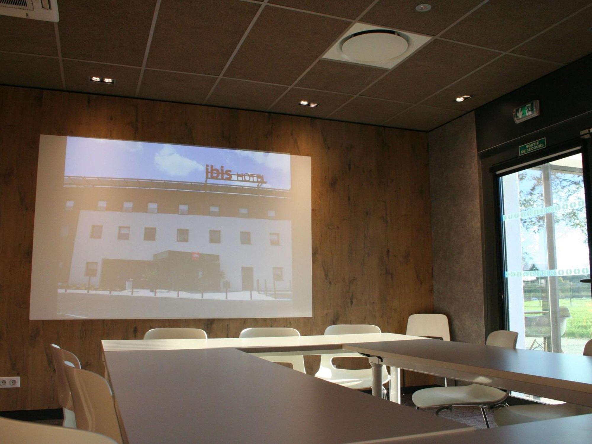 Ibis Montceau Les Mines Hotel Kültér fotó