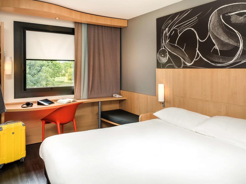 Ibis Montceau Les Mines Hotel Kültér fotó
